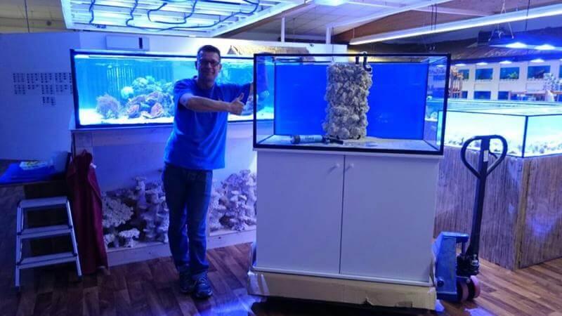 Lieferung, Komplettaufbau und Flutung Ihres Red Sea Reefer Aquarium